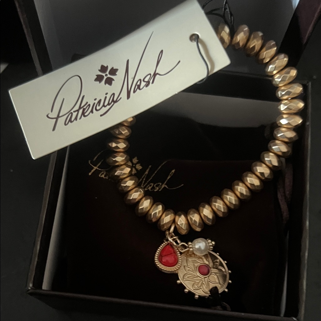 Patricia Nash Gold Bracelet With Red Accents 29$